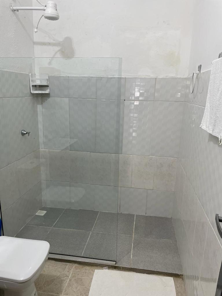 דירות בומבינאס Kitnet Quatro Ilhas מראה חיצוני תמונה